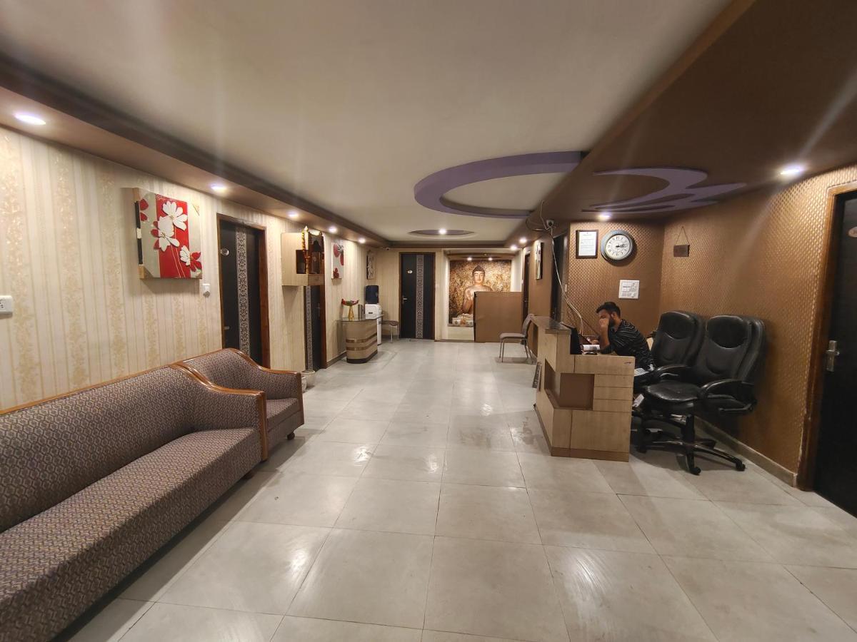 Mountain Zest-Simla Royale Near Mall Road-Free Pickup From Railway Station Simla Kültér fotó